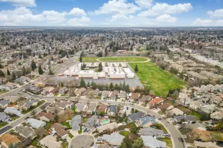 Photo #2: 223000586 Listing