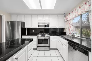 Photo #2: 223000621 Listing 