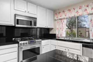 Photo #4: 223000621 Listing 