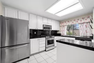 Photo #5: 223000621 Listing 