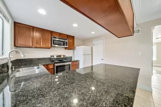 Photo #4: 223000737 Listing 