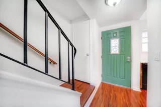 Photo #2: 223000919 Listing