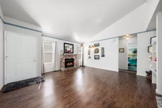 Photo #1: 223001459 Listing