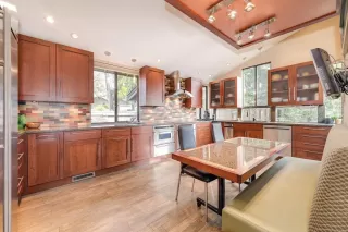 Photo #1: 223001657 Listing