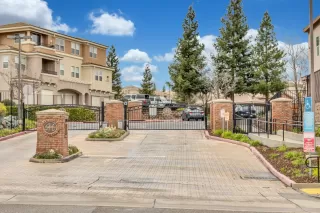 Photo #2: 223002375 Listing 