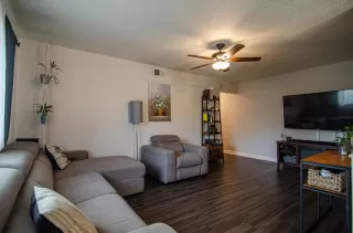 Photo #1: 223002815 Listing 