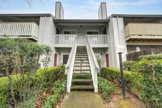 Photo #2: 223003283 Listing