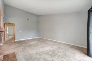 Photo #4: 223003283 Listing