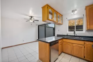 Photo #2: 223003304 Listing 