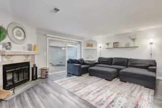 Photo #2: 223004159 Listing 