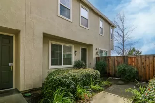 Photo #1: 223004637 Listing