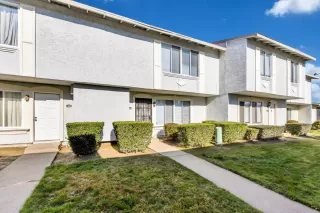 Photo #1: 223004865 Listing 