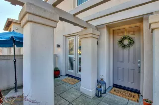 Photo #1: 223005348 Listing