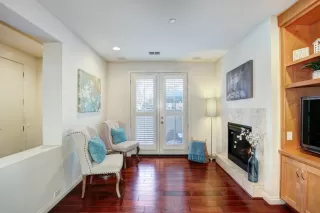 Photo #5: 223005348 Listing