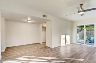 Photo #4: 223005579 Listing 