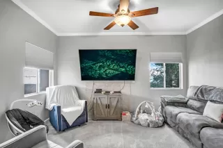 Photo #5: 223005837 Listing 