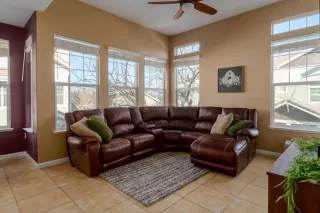 Photo #2: 223005872 Listing