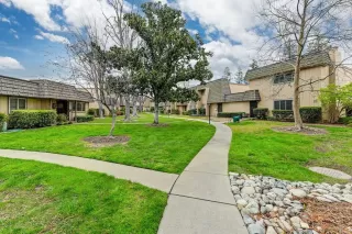 Photo #1: 223007219 Listing