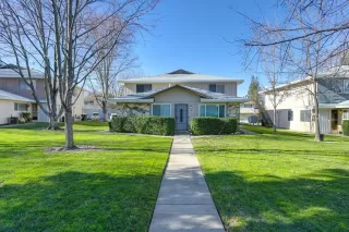 Photo #2: 223007228 Listing