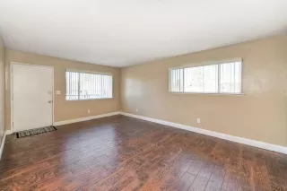 Photo #5: 223007228 Listing