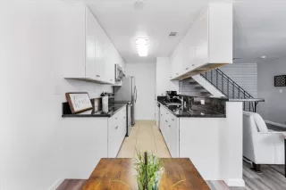 Photo #5: 223007245 Listing