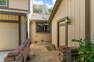 Photo #2: 223007297 Listing 