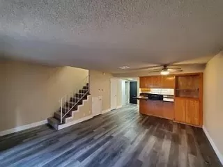 Photo #3: 223007737 Listing