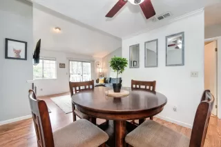 Photo #5: 223007986 Listing