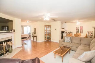 Photo #5: 223008022 Listing