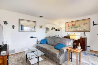 Photo #2: 223008688 Listing 