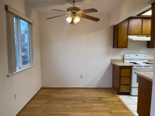 Photo #4: 223008700 Listing