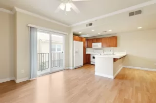 Photo #4: 223009112 Listing 