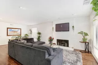 Photo #1: 223009280 Listing