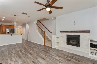 Photo #4: 223009540 Listing