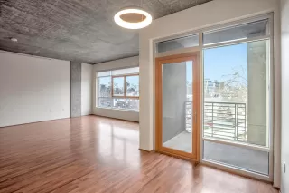 Photo #5: 223009796 Listing