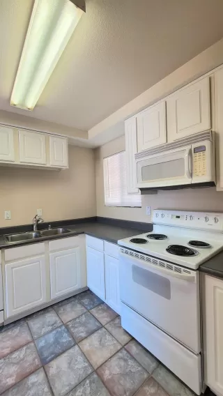 Photo #4: 223011166 Listing