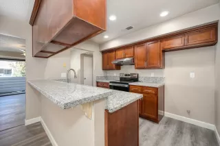Photo #3: 223011275 Listing