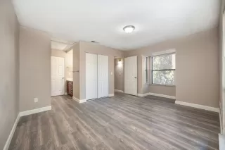 Photo #6: 223011275 Listing