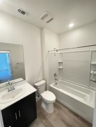 Photo #3: 223011393 Listing