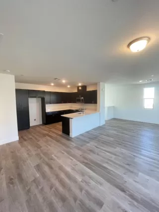 Photo #4: 223011393 Listing