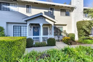 Photo #1: 223011679 Listing