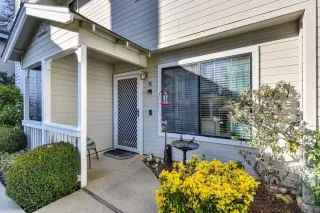 Photo #3: 223011679 Listing