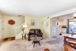 Photo #6: 223011679 Listing