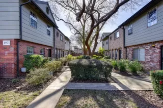 Photo #2: 223011991 Listing 
