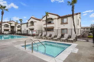 Photo #3: 223012001 Listing