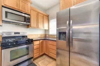 Photo #3: 223012247 Listing