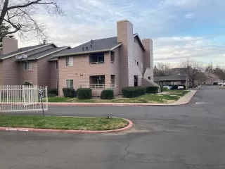 Photo #3: 223013512 Listing 