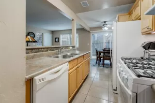 Photo #2: 223013699 Listing 