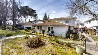 Photo #2: 223013713 Listing