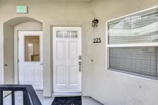 Photo #2: 223013781 Listing